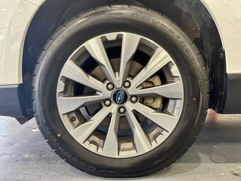 Used 2019 Subaru Outback 2.5i Touring AWD/4WD image 47