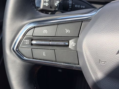 Certified 2025 Chevrolet Equinox LT AWD/4WD image 18