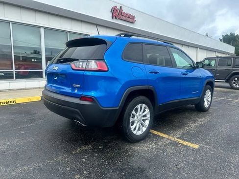 Used 2022 Jeep Cherokee Latitude Lux w/ Sun & Sound Group AWD/4WD image 7