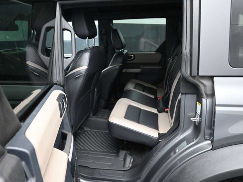 Used 2023 Ford Bronco Wildtrak AWD/4WD image 31