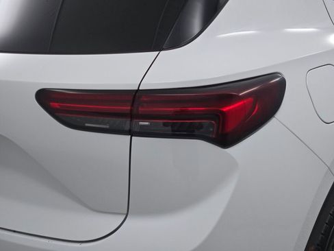 Used 2023 Buick Envision Essence image 13