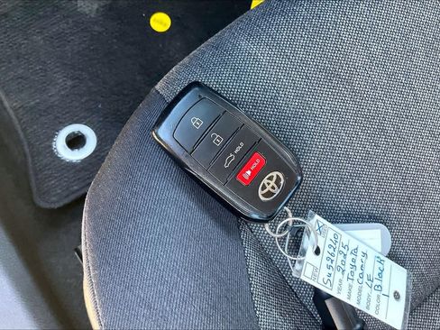 Used 2025 Toyota Camry LE FWD image 14
