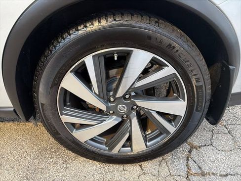 Used 2017 Nissan Murano Platinum w/ Platinum Technology Package FWD image 33