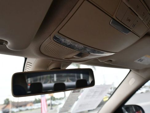 Used 2019 Mercedes-Benz C 300 Sedan image 18