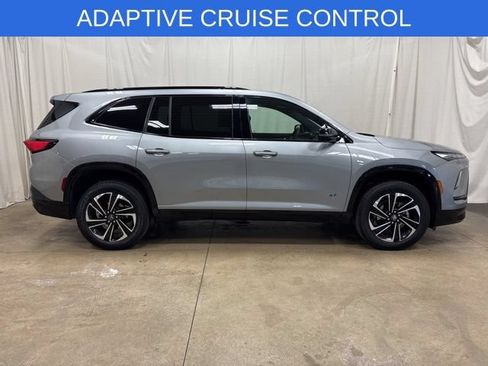 Used 2025 Buick Enclave Sport Touring FWD image 2