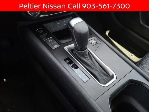 New 2025 Nissan Kicks SV w/ Illumination Package image 14