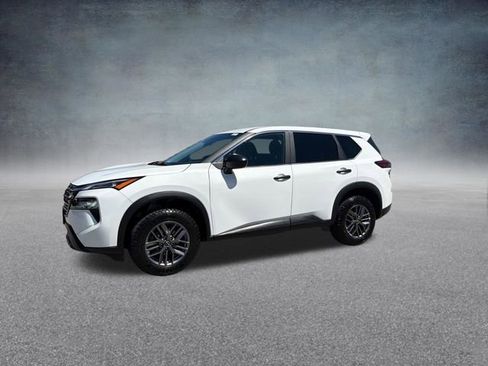 Used 2024 Nissan Rogue S image 12