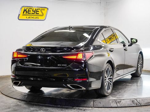 Used 2024 Lexus ES 350 w/ Premium Package FWD image 4