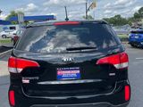 Used 2015 Kia Sorento LX image 4