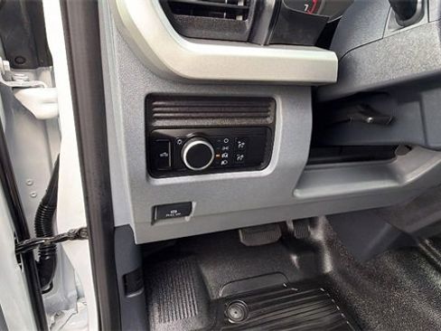Used 2024 Ford F350 XL image 31