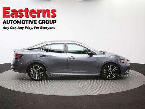 Used 2023 Nissan Sentra SR w/ SR Premium Package FWD image 46