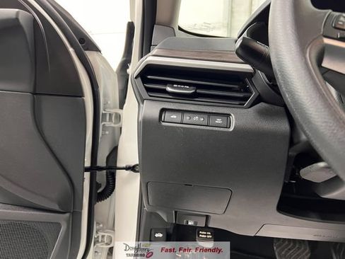 Used 2025 Nissan Altima 2.5 SV FWD image 31