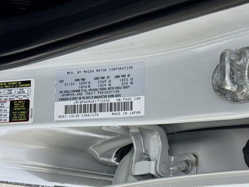 Used 2024 MAZDA MAZDA3 s image 29