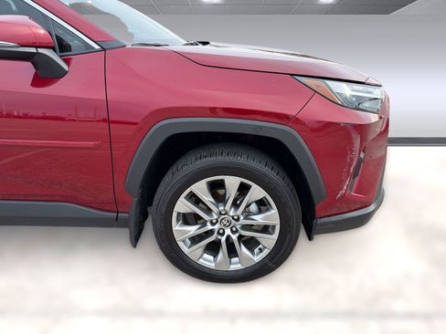 Used 2025 Toyota RAV4 XLE Premium image 10