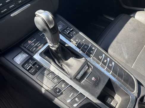 Used 2017 Porsche Macan AWD/4WD image 26