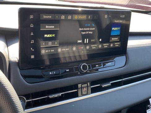 New 2025 Mitsubishi Outlander SEL image 15