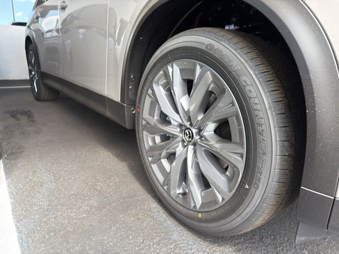 New 2026 MAZDA CX-90 3.3 Turbo w/ Preferred Package AWD/4WD image 4