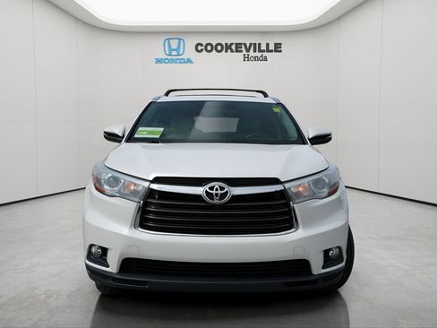 Used 2015 Toyota Highlander XLE AWD/4WD image 4