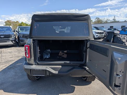 New 2025 Ford Bronco Badlands image 14