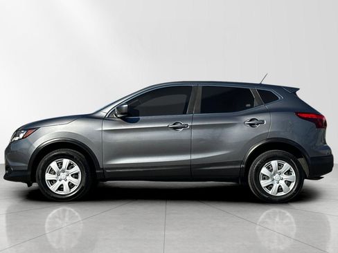 Used 2019 Nissan Rogue Sport S image 6
