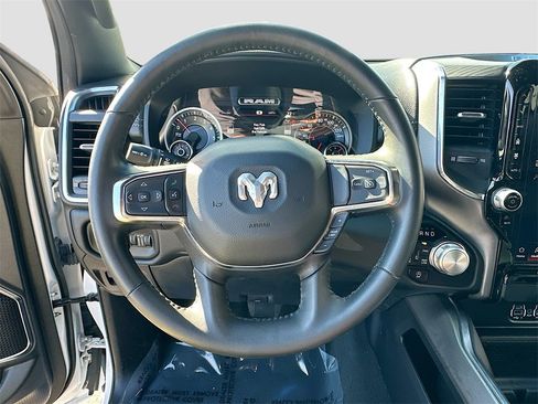 Used 2024 RAM 1500 Laramie image 11