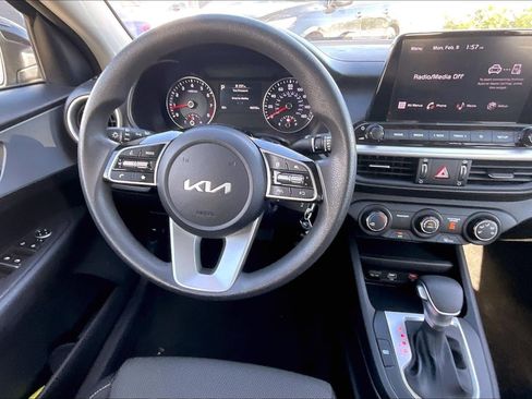 Used 2024 Kia Forte LXS image 5
