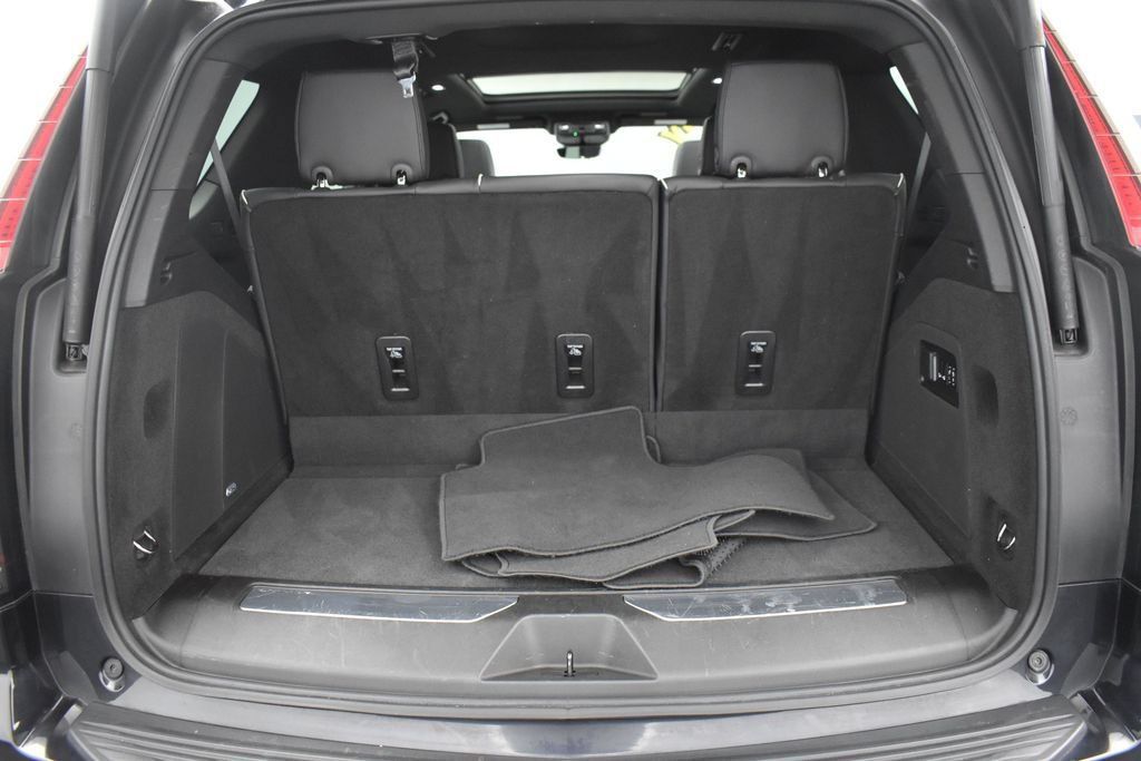 Used 2022 Cadillac Escalade Sport w/ Touring Package AWD/4WD image 9