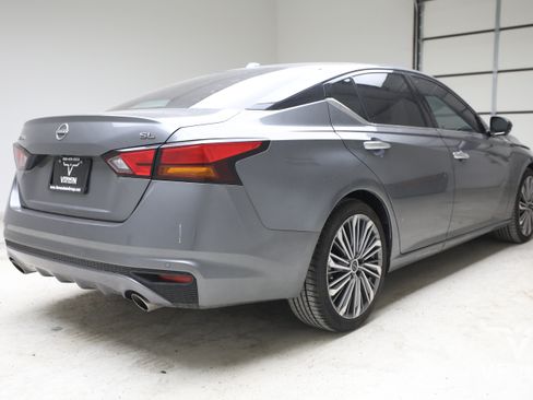 Used 2023 Nissan Altima 2.5 SL FWD image 4