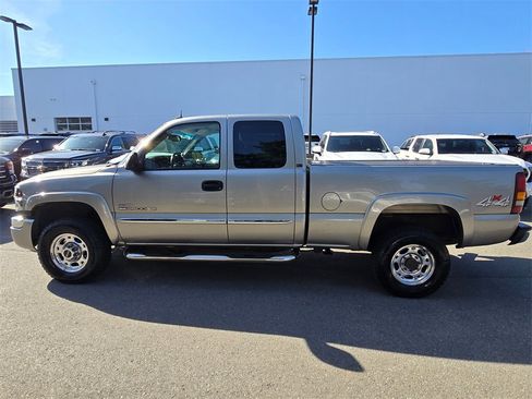 Used 2003 GMC Sierra 2500 SLT w/ SLT Preferred Equipment Group image 38