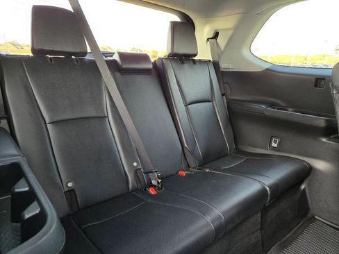 Used 2025 Toyota Grand Highlander AWD Hybrid image 25