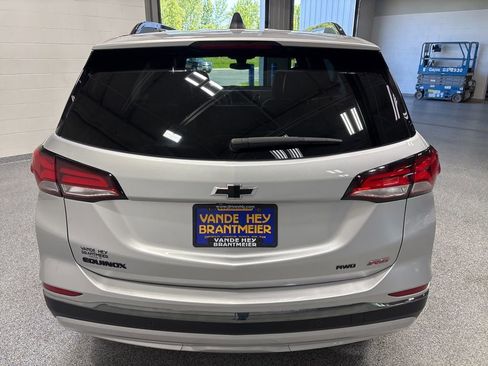 Used 2022 Chevrolet Equinox RS w/ Infotainment Package AWD/4WD image 6