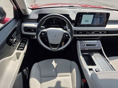 New 2025 Lincoln Aviator 2WD image 6