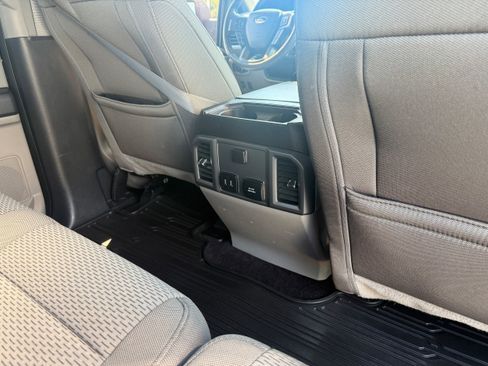 Used 2019 Ford F150 XLT w/ Equipment Group 302A Luxury AWD/4WD image 16