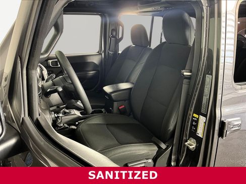 Used 2023 Jeep Wrangler Unlimited w/ Cold Weather Group AWD/4WD image 21