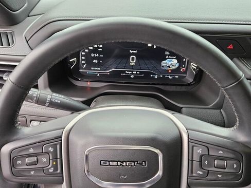 Used 2023 GMC Yukon Denali image 27