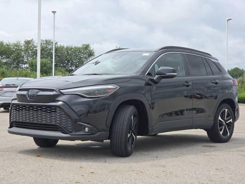 Used 2024 Toyota Corolla Cross AWD Hybrid w/ Convenience Package image 15