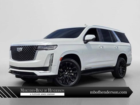 Used 2022 Cadillac Escalade Premium Luxury AWD/4WD image 1