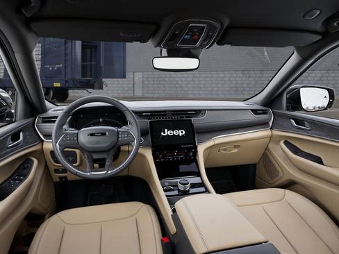New 2025 Jeep Grand Cherokee Limited w/ Black Appearance Package image 14