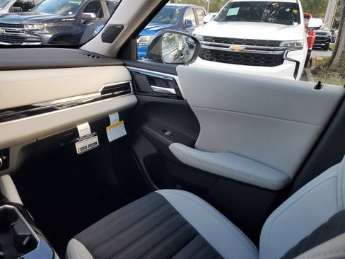 New 2026 Mitsubishi Outlander SE FWD image 15