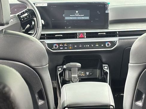 New 2026 Kia Sorento SX Prestige AWD/4WD image 18