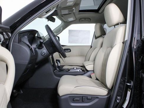 New 2024 Nissan Armada Platinum w/ Captain's Chairs Package image 15