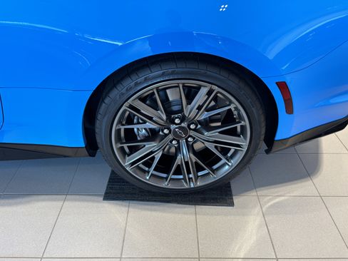 Used 2022 Chevrolet Camaro ZL1 image 6