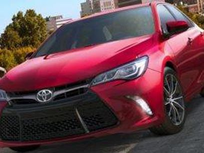 Used 2016 Toyota Camry SE