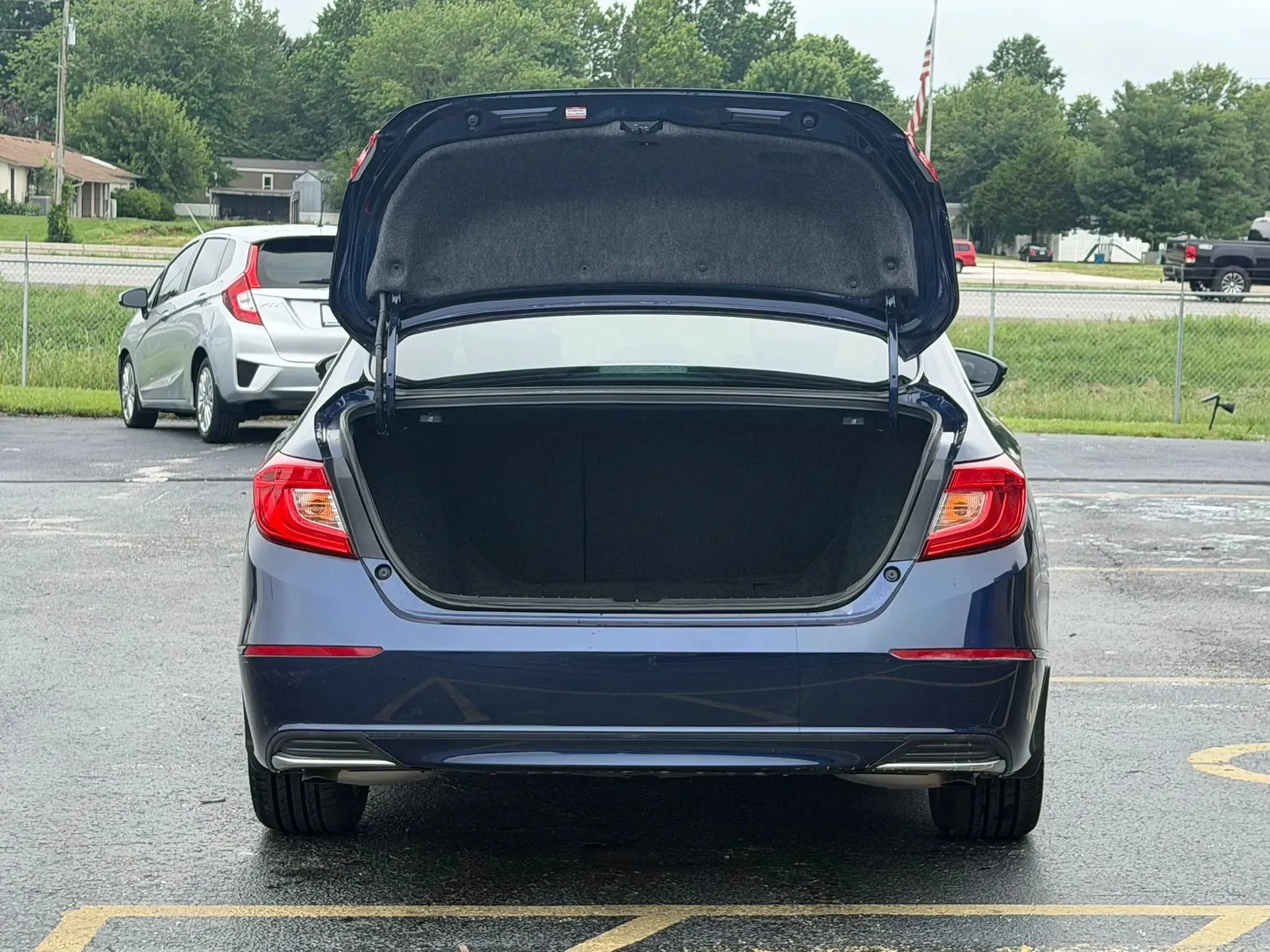 Used 2018 Honda Accord EX-L image 11