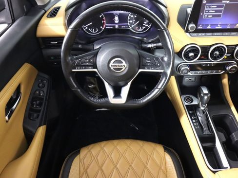 Used 2022 Nissan Sentra SV w/ SV Premium Package image 33