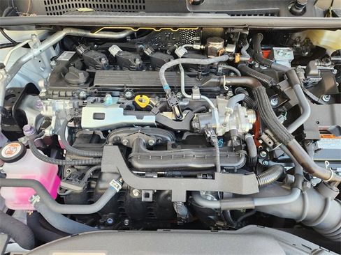 Used 2025 Toyota Prius XLE image 22