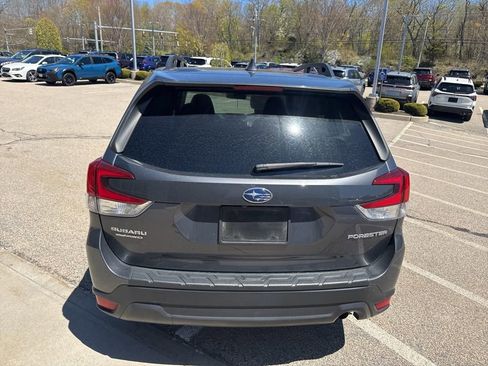 Used 2023 Subaru Forester Premium AWD/4WD image 3
