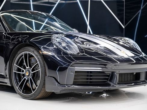 Used 2022 Porsche 911 Turbo image 5