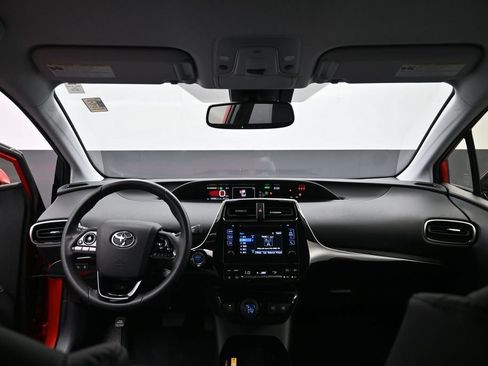 Certified 2019 Toyota Prius XLE AWD/4WD image 25