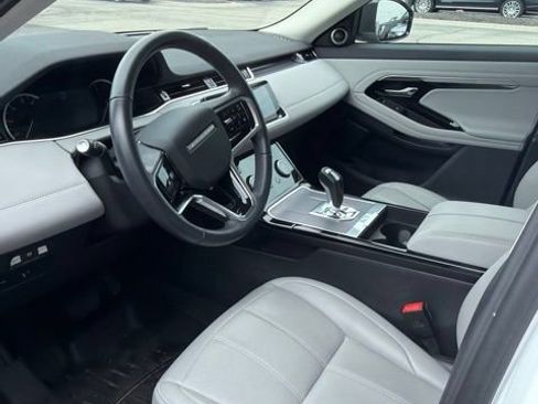 Used 2023 Land Rover Range Rover Evoque SE AWD/4WD image 13